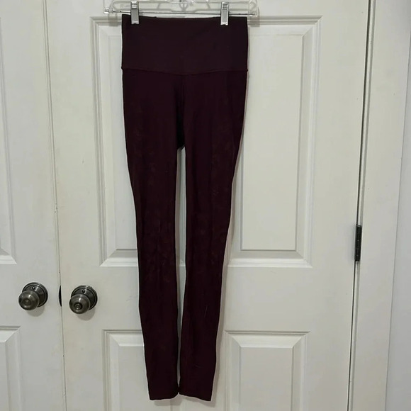 Lululemon mapped out high-rise Camo tight leggings size 4 28 inches maroon Red - Picture 3 of 6
